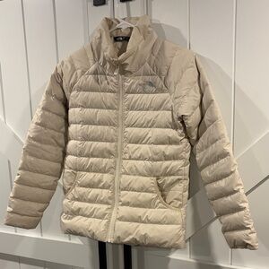 The North Face Girl’s Cream Puffer Jacket Size 14-16
